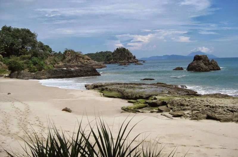 Pantai Maroon Semarang, destinasi wisata pantai di Semarang